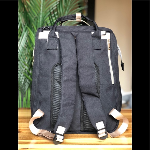 Brand New Expandable Diaper Bag to Bassinet - Picture 3 of 8